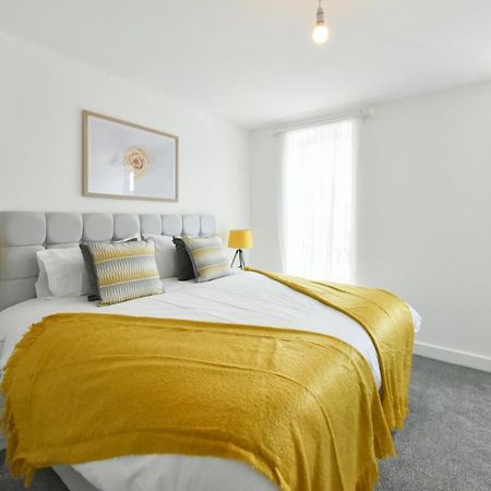 The Breath Taking Cube Aparthotel Pontefract Luaran gambar